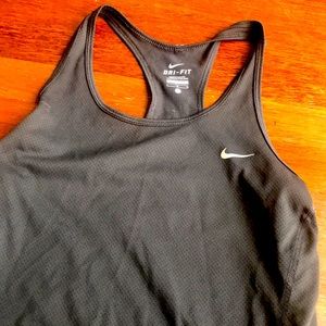 Athletic tank top